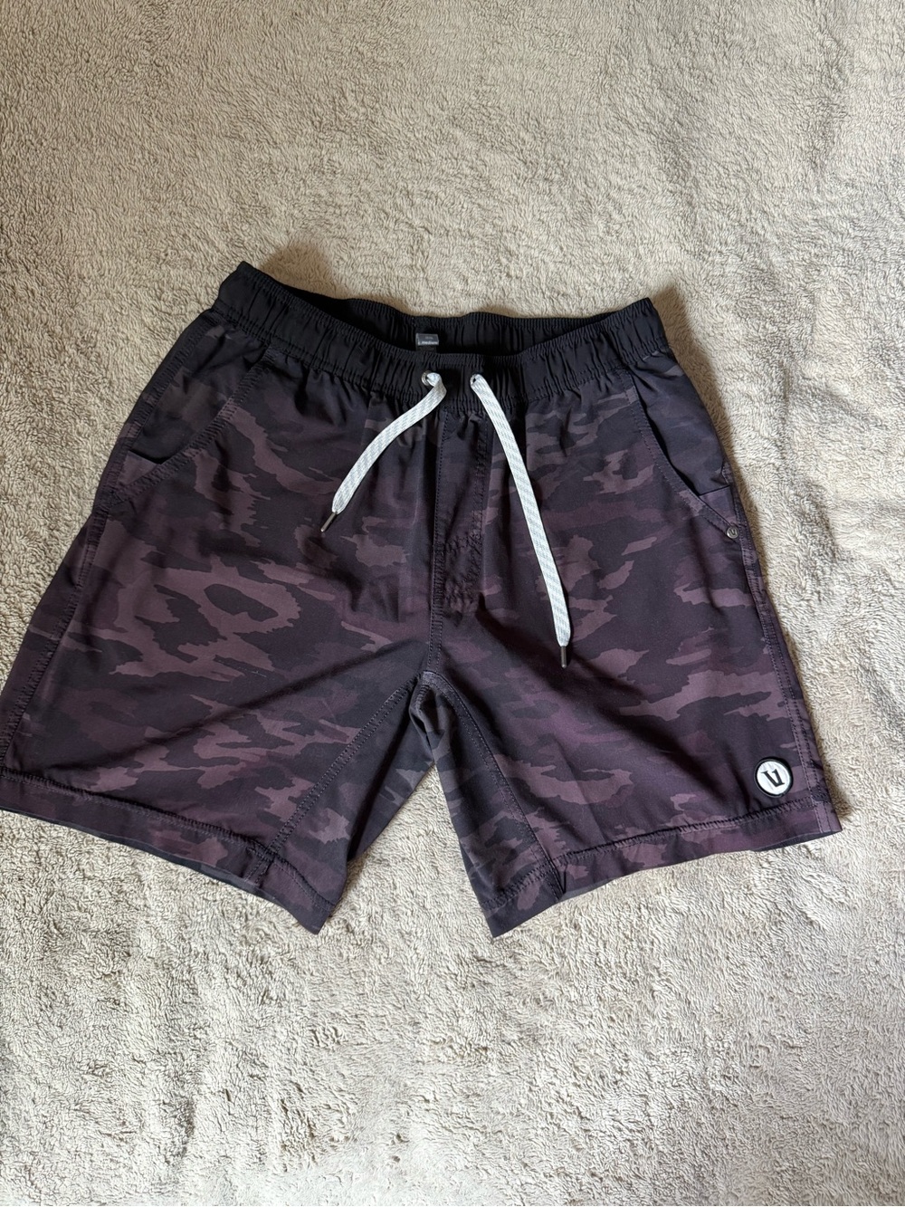 Vuori Men's Dark Camouflage Performance Shorts - Black/Gray